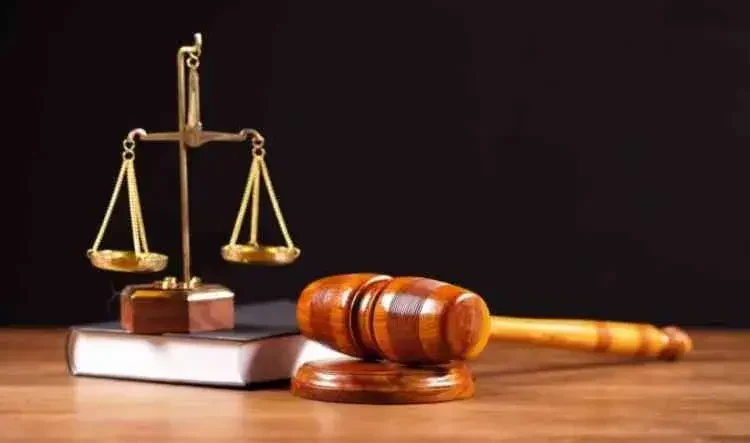 قانون العمل للموظفين الحكوميين