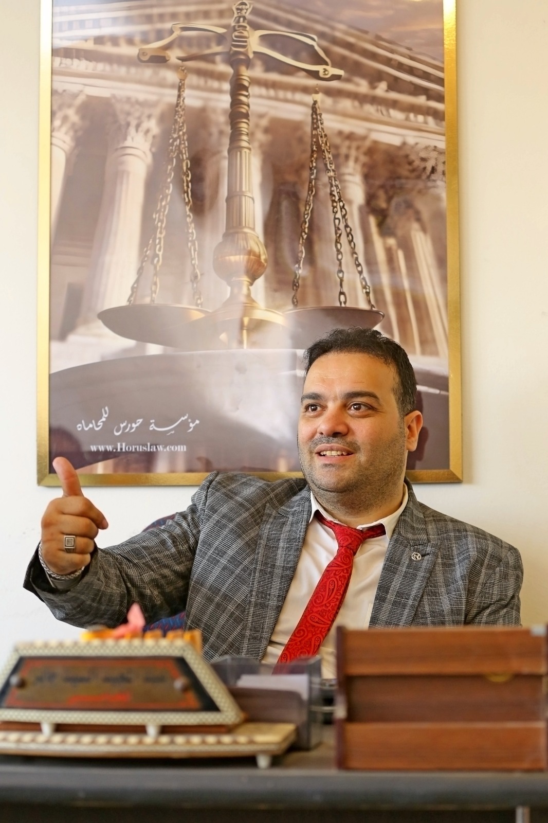 محامي متخصص بقضايا النصب الالكتروني