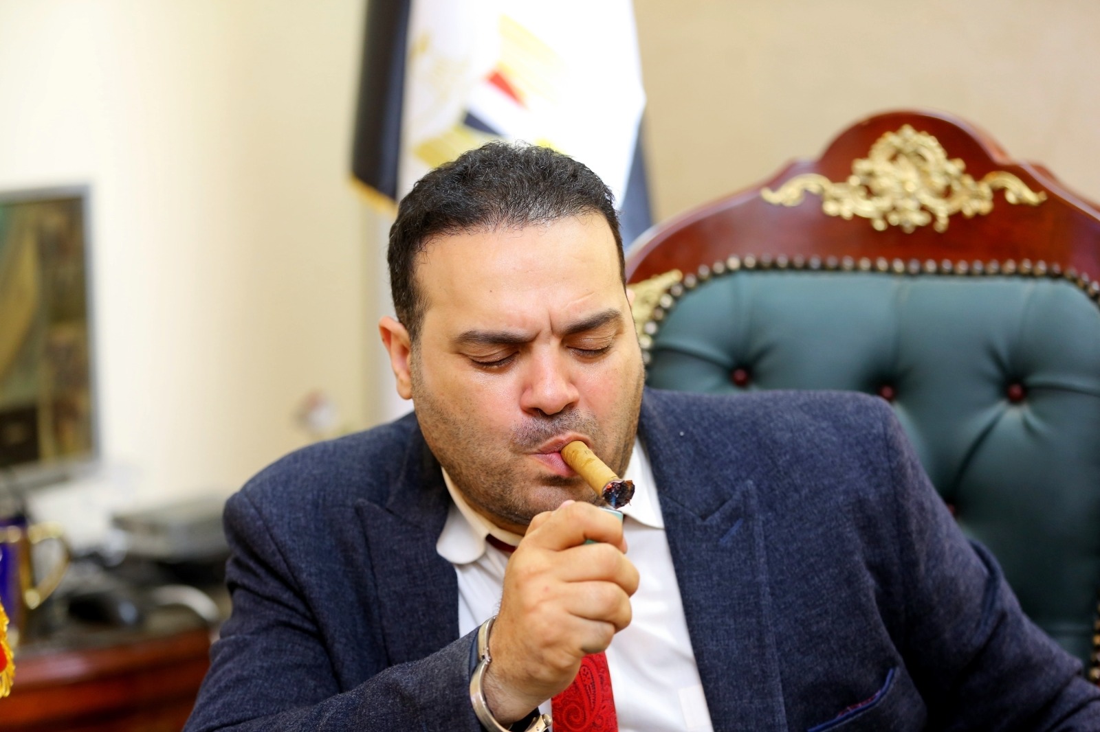 محامي متخصص بقضايا النصب الالكتروني